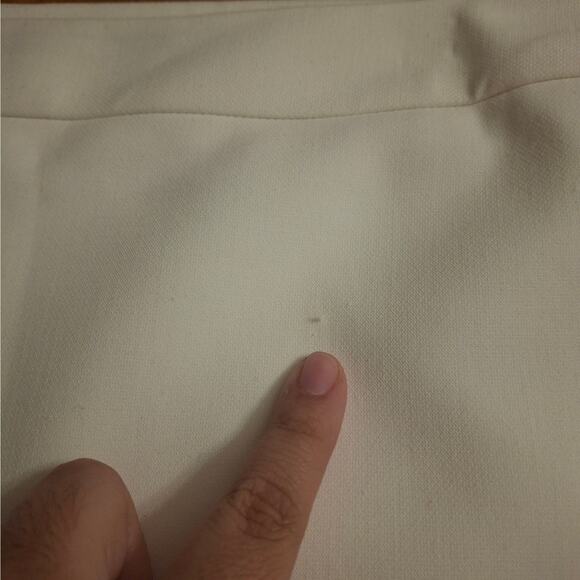 White House Black Market White Stitched Crosshatch Skirt Size 10 - Picture 6 of 7